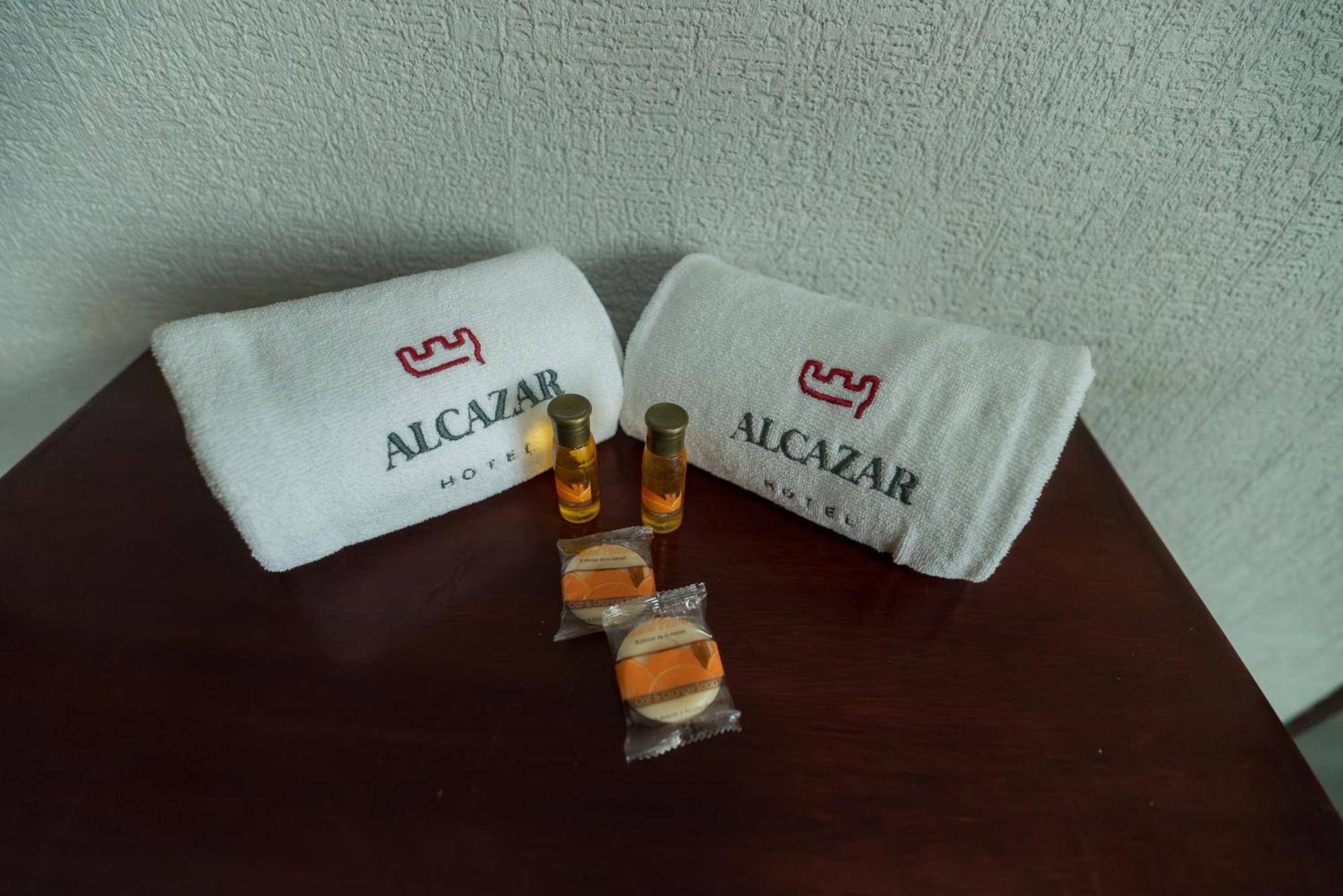 Hotel Alcazar - Guadalajara Centro Historico Екстер'єр фото