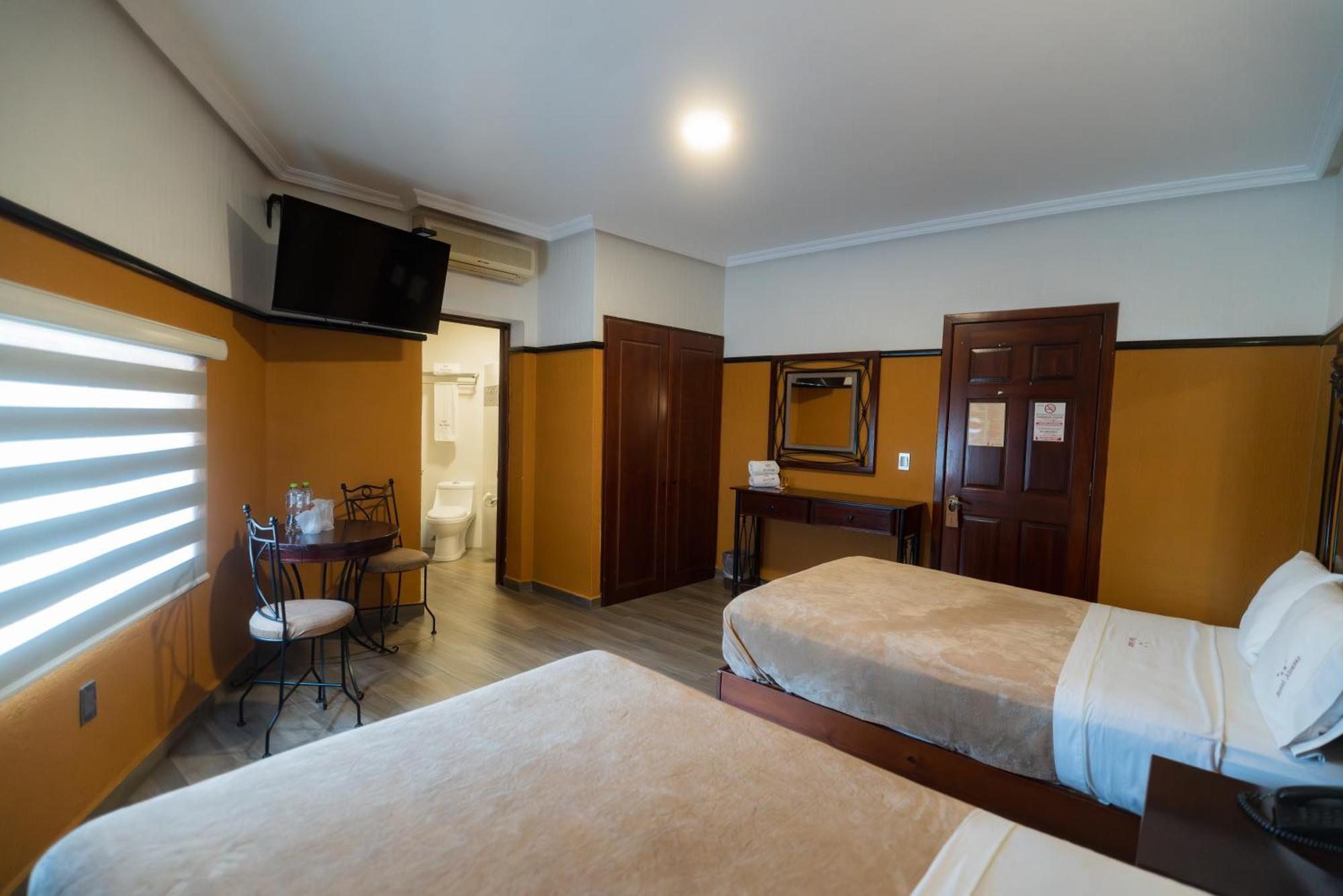 Hotel Alcazar - Guadalajara Centro Historico Екстер'єр фото